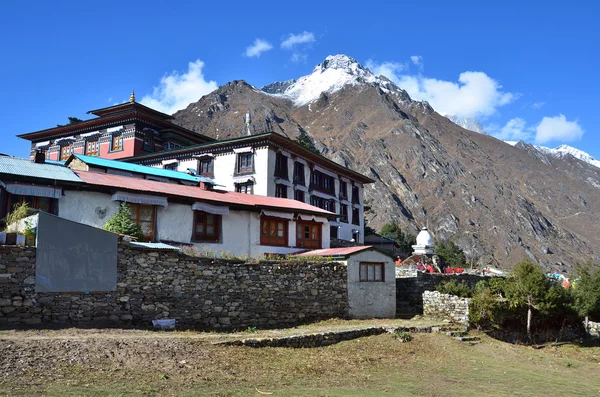 Tenboche, Nepal, buddhalainen luostari Himalayesissa — kuvapankkivalokuva