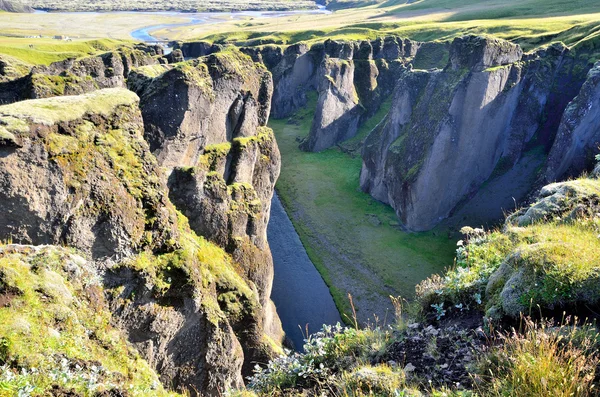 Schlucht der Fatalität (fjadrargljufur) - die große Schlucht von Island — Stockfoto