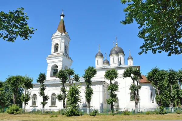 Tver, 16 ncı yüzyıl beyaz Trinity Kilisesi — Stok fotoğraf