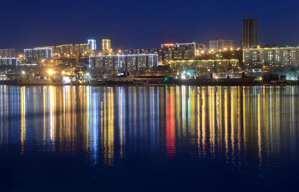 Владивосток, Россия, 03 января 2015 г. Никто, Владивосток ночью. — стоковое фото