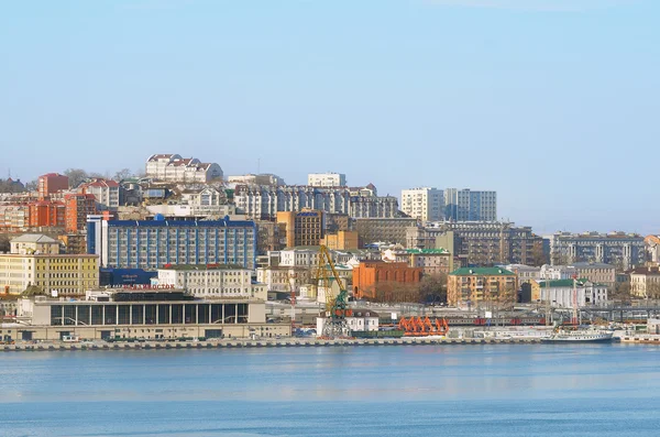 Vladivostok, Rusia, 09 de enero de 2015. Vladivostok, Rusia, 09 de enero de 2015. Vladivostok en invierno —  Fotos de Stock