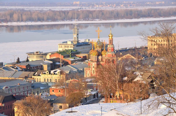 Panorama över Nizjnij Novgorod i ivening, Ryssland — Stockfoto