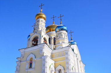 Kilise Pokrova Presvyatoy bogoroditsi ayında Vladivostok