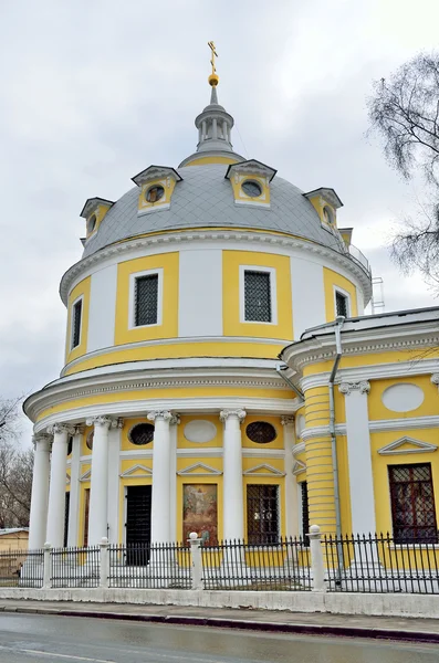 Kyrkan av uppstigandet på Gorokhovo fältet, gatan Radio. Moskva — Stockfoto