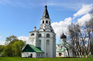 raspyatskaya kilise çan kulesinde aleksandrovskaya sloboda, vladimir bölgesi, Rusya'nın altın yüzük