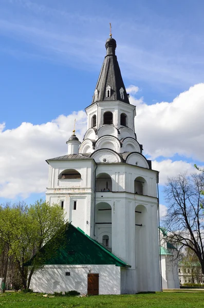 Raspyatskaya kerk-klokkentoren in aleksandrovskaya sloboda, vladimir regio, gouden ring van Rusland — Stockfoto