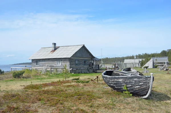 Kolahalvön, Ryssland, Tersky kusten i vita havet, Tonya Tetrina - placera på havet att fiske genom nätet — Stockfoto