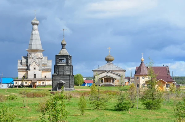 Rusya, Murmansk bölgesi, Tersky bölgesi, Varzuga köyü. Antik ahşap kiliseler — Stok fotoğraf