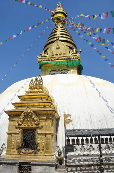 Nepal, Katmandu, den antika Swayambhunath stupan — Stockfoto