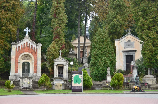 Leopoli, Ucraina, 16 settembre 2013. Storico cimitero Lychakiv a Leopoli — Foto Stock