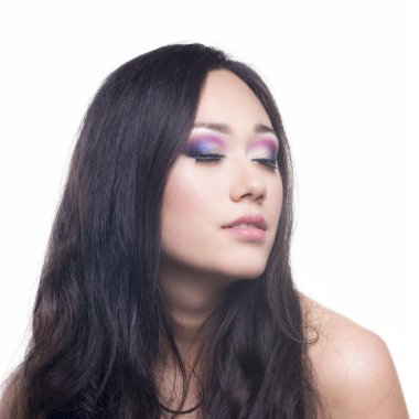 kalıcı makyaj ile güzel bir esmer sihir portresi