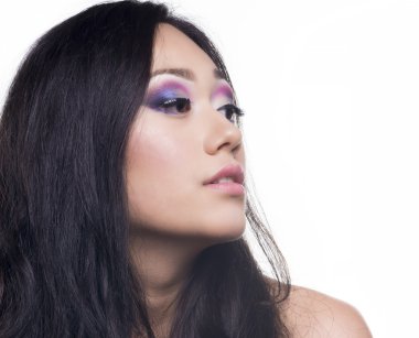 Uzun siyah saçlı güzel modeli