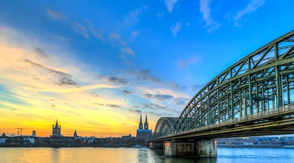 Cityscape of Cologne from the Rhine river — Stock Photo, Image