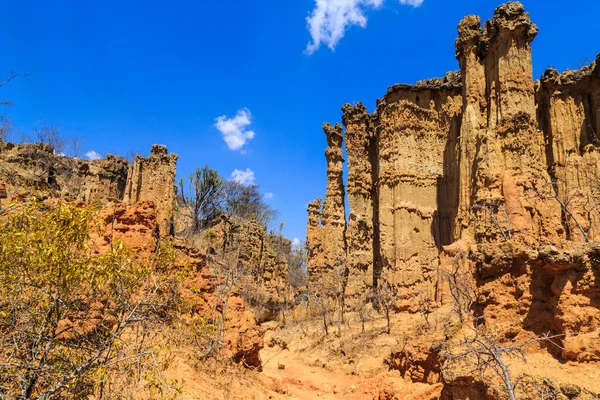 Landskap av eroderad sandsten i Afrika — Stockfoto