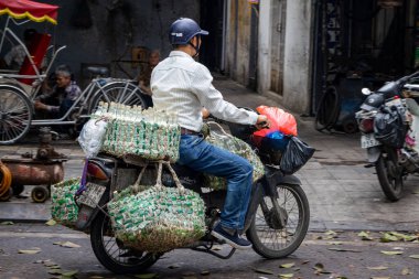 Vietnam, Asya sokaklarında nakliye araçları