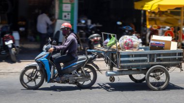 Vietnam, Asya sokaklarında nakliye araçları