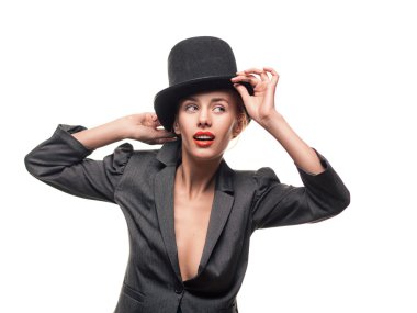 Şapkalı güzel kadın. Eski moda..