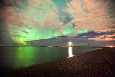 İzlanda 'da Aurora Borealis