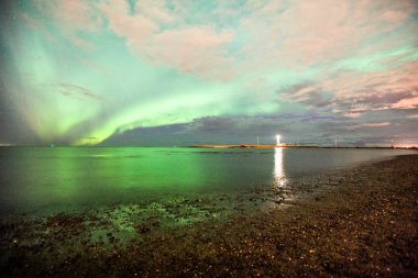 İzlanda 'da Aurora Borealis