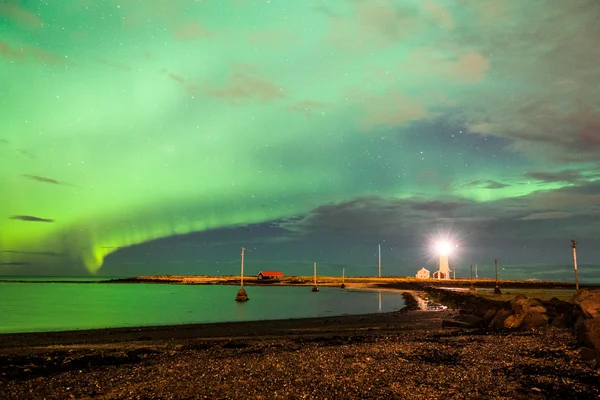 İzlanda 'da Aurora Borealis