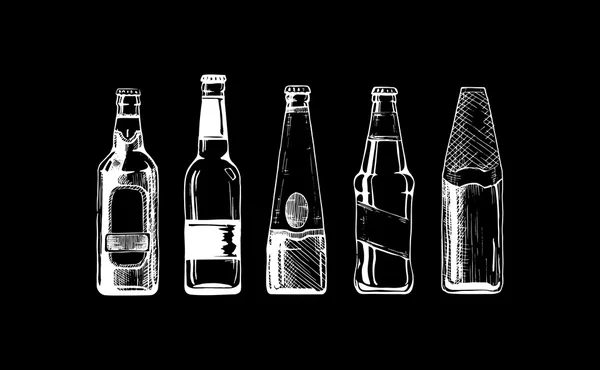 Cerveza fijada sobre fondo negro . — Vector de stock