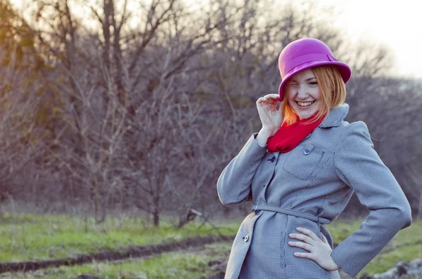 Girl on the nature landscape — Stock Photo, Image