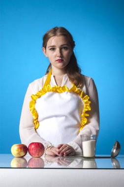 Ev kadını mutfakta