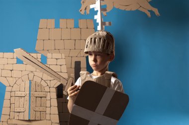 Ortaçağ Şövalyesi çocuk