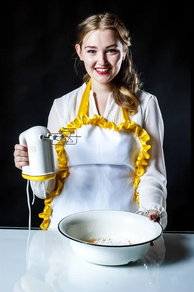 Homemaker with mixer and bowl — Stock Photo, Image