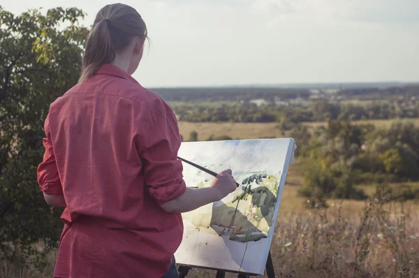 Artist on the plain air — Stock Photo, Image