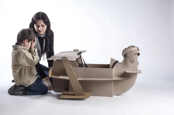 Mother plays with her child. — Stock Photo, Image