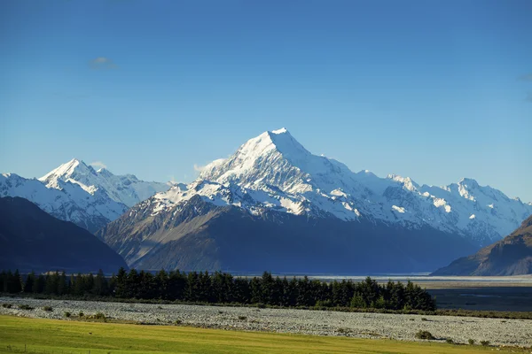 Aoraki Mount Cook üzerinde Yeni Zelanda'nın Güney Jsland