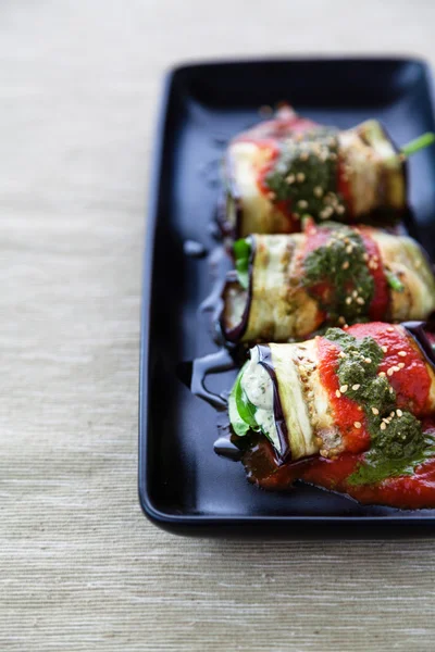 Vegetarian eggplant canneloni — Stock Photo, Image