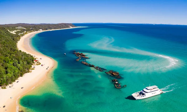 Eine Luftaufnahme Der Schiffswracks Und Der Fähre Auf Moreton Island — Stockfoto