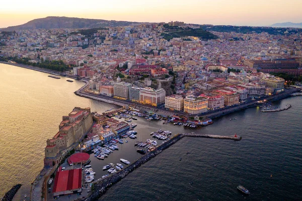 Luftaufnahme Der Farbenfrohen Stadt Neapel Und Des Schlosses Von Ovo — Stockfoto