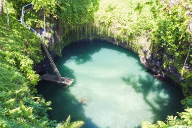 SUA, Samoa, 5 Mayıs: Görüntülemek için Sua okyanus hendek
