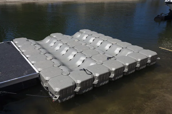 Floating watercraft dock — Stock Photo, Image