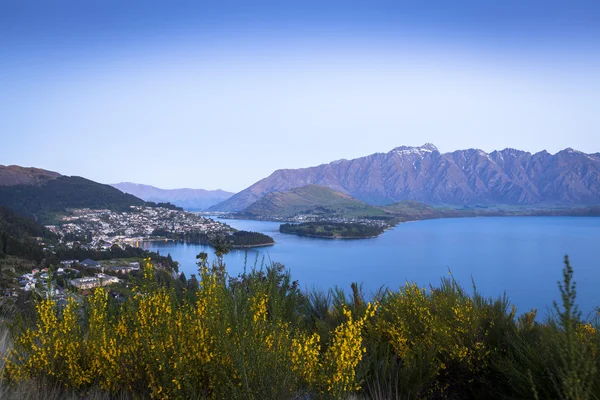 Tramonto su Queenstown sul lago Wakatipu, Nuova Zelanda — Foto Stock