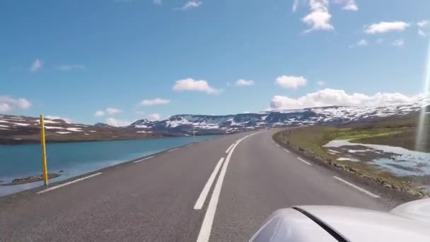 Rijden naar Seydisfjordur in Oost-IJsland. — Stockvideo