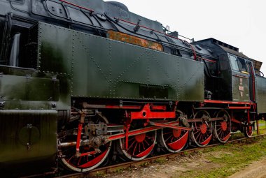 Eski bir yirminci yüzyıl lokomotifi
