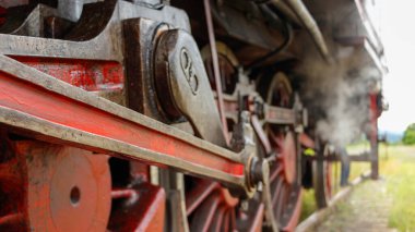 Eski bir yirminci yüzyıl lokomotifi