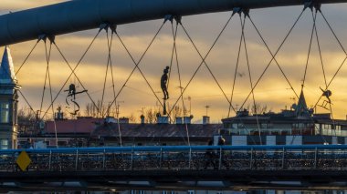 Köprüdeki egzersizler