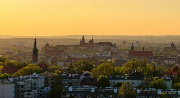 Krakus tepesinden Wawel kalesinin manzarası