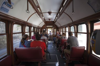 Eski bir /vintage iç tramvay Porto - Portekiz (Avrupa)