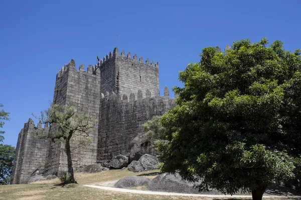 Guimares kasteel - Guimares - Noord-Portugal — Stockfoto