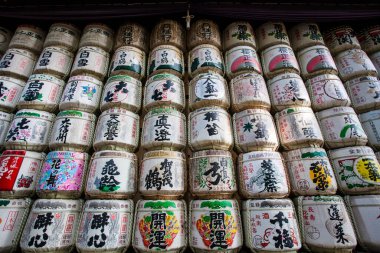 Meiji Jingu Tapınağı Sake Fıçıları, Tokyo, Japonya, Asya