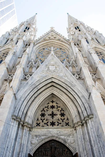 Fachada Iglesia Episcopal Santo Tomás Quinta Avenida Manhattan Nueva York — Foto de Stock