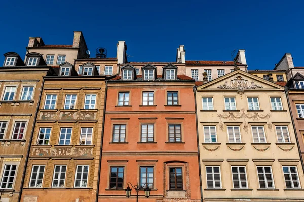 Gevels Van Kleurrijke Oude Middeleeuwse Huizen Stare Miasto Warschau Warschau — Stockfoto