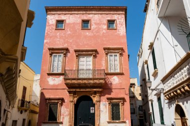 Eski Gelibolu, Apulia, İtalya ve Avrupa 'daki eski bir şehir sarayının cephesi