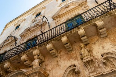Eski Gelibolu, Apulia, İtalya ve Avrupa 'daki eski bir şehir sarayının cephesi